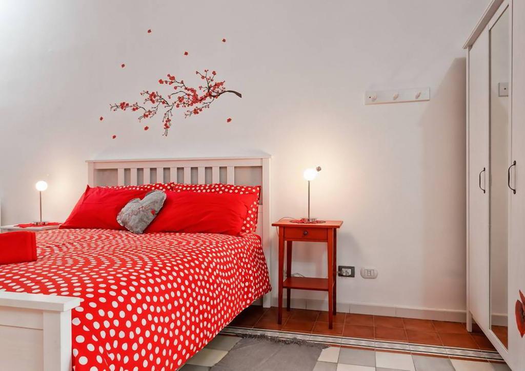 Bed And Colors Apartment Рим Стая снимка