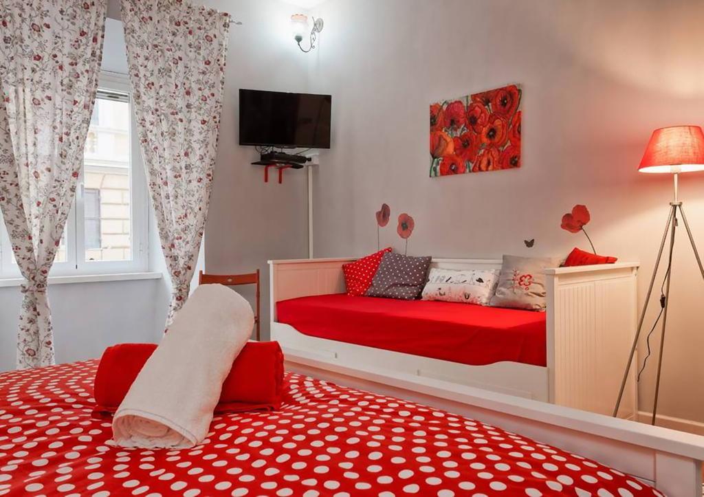 Bed And Colors Apartment Рим Стая снимка